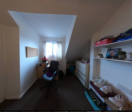 Room 5, 23 Sandringham Street - Photo 5
