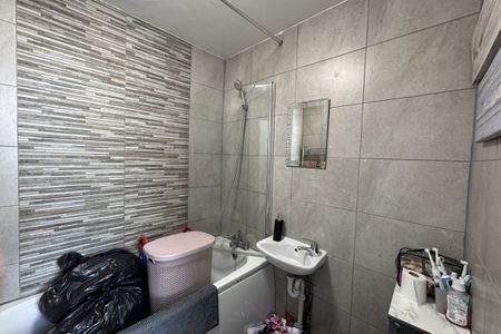 Garratt Lane - Photo 5