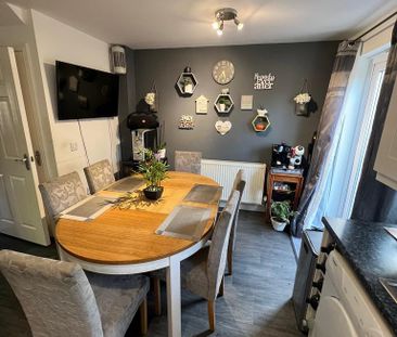 4 bedroom townhouse to rent - Photo 6