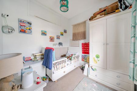 2 bedroom end of terrace house to rent - Photo 5