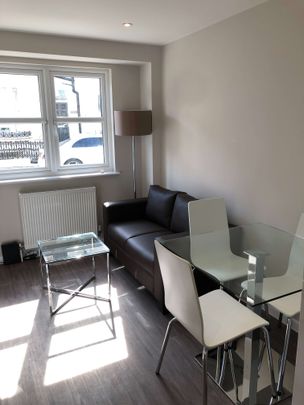 An Attractive House Share in Lindfield Room 2 - Photo 1