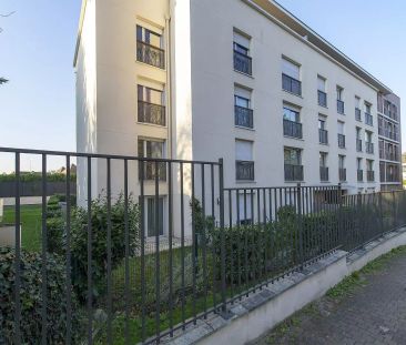 location Appartement T2 DE 45.86m² À LE CHESNAY - Photo 6