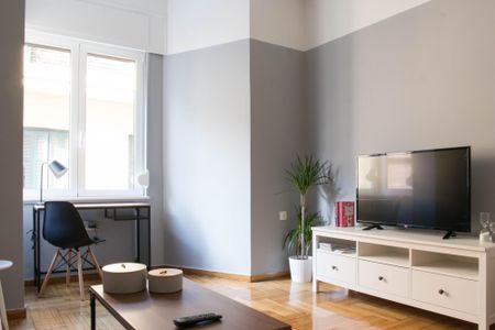Chic and Cosy Flat in Plaka - Photo 2
