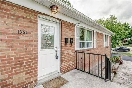 For Lease - 1354 Augustine Drive Unit# Upper, Burlington, Ontario - Photo 4