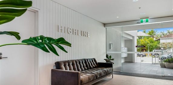 Luxury, Air-conditioned 2 Bedroom Apartment - walk to schools, bars/cafes, public transport and the Brisbane River - Photo 2