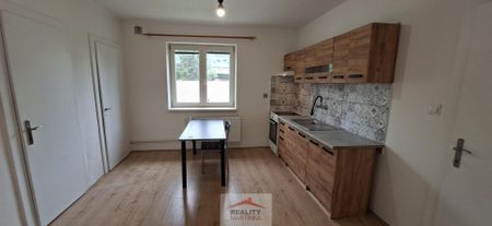 Pronájem bytu 2+1 75 m² - Fotografie 3