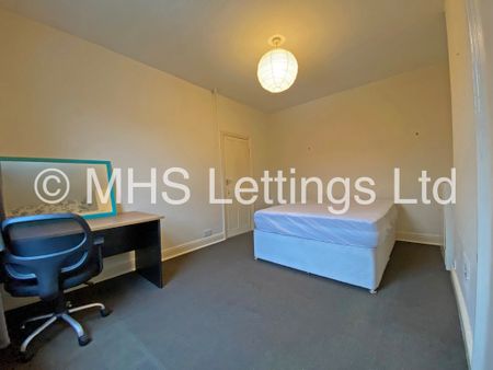 7 Martin Terrace, Leeds, LS4 2JY - Photo 3