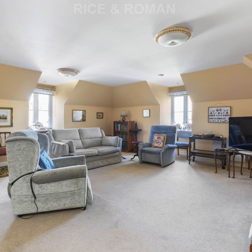 2 Bedroom Apartment, Edward Place – Walton - Photo 1