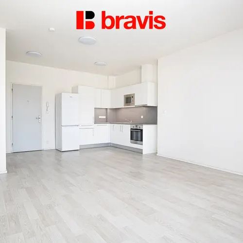 Podnájem bytu 2+kk, Brno - Trnitá, ul. Přízova, výborná občanská vybavenost, výtah - Photo 1