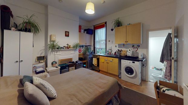 Studio to rent - Photo 1