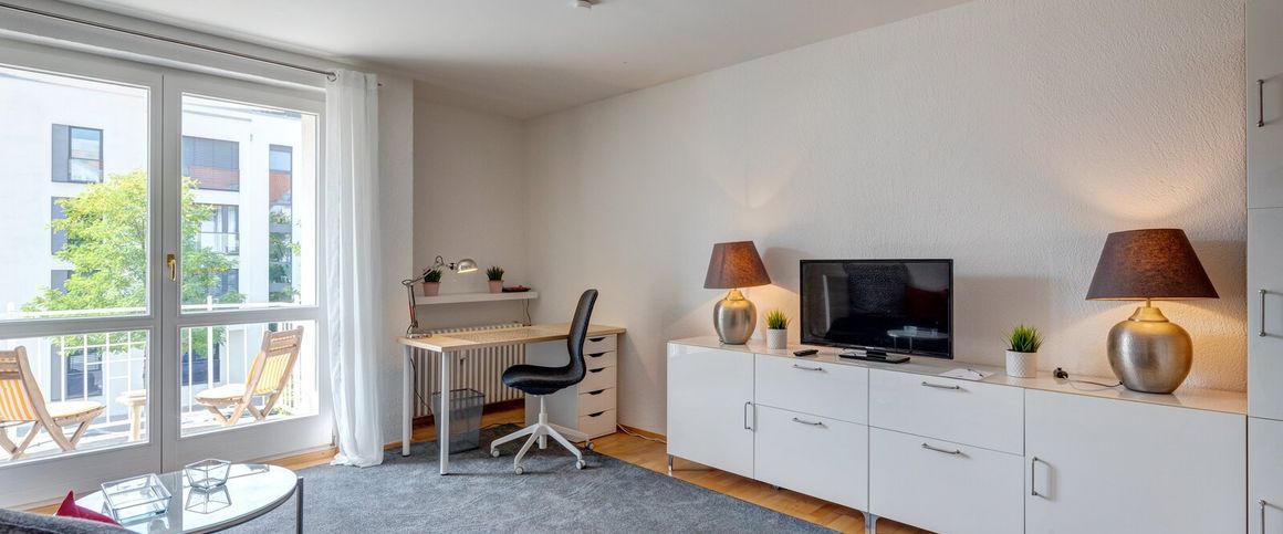Bright 1-room apartment with balcony in Munich-Schwabing - Photo 1
