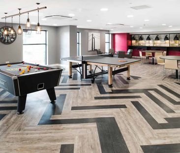 Classic - 2 Bed Flat - Photo 2