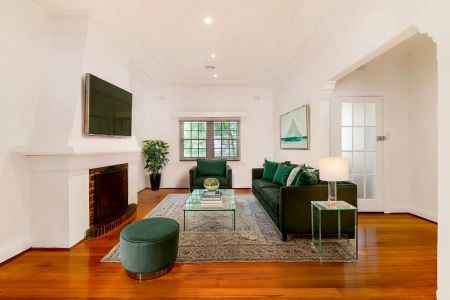 3/14 Beach Avenue, Elwood. - Photo 3