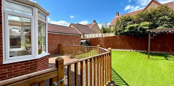 5 bedroom detached house to rent - Photo 2