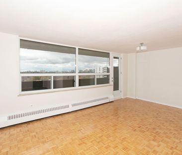 For Lease - 6200 Bathurst Street Unit# 1002, Toronto, Ontario - Photo 3