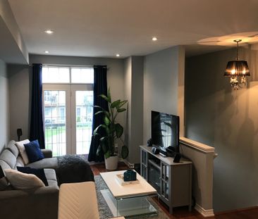 For Lease - 30 Pont Lane, Toronto, Ontario - Photo 2