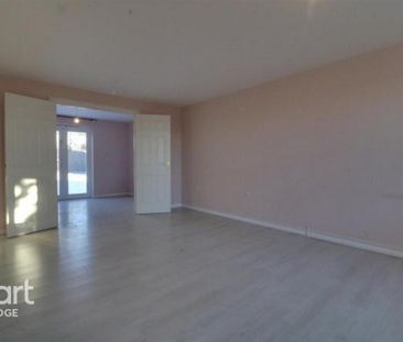 6 bedroom detached house to rent - Photo 1