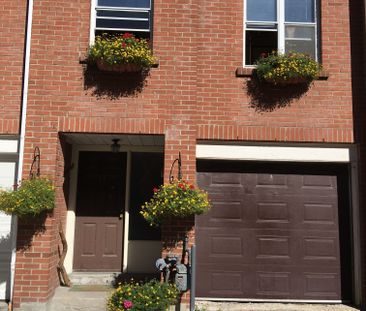 For Lease - 13 Portneuf Court, Toronto, Ontario - Photo 1