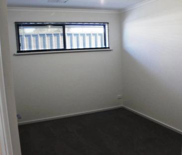 54 Causeway Road, - Photo 6