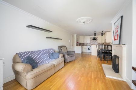 Apt 6 Myrtlefield Manor, 1 Myrtlefield Park, Belfast, BT9 6NE - Photo 2