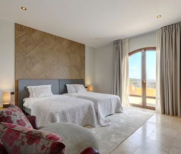 Luxury Villa for rent in Sotogrande, Spain - Photo 1