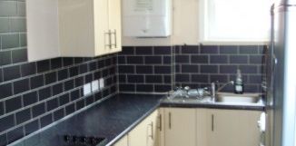 7 Bedroom Student House in Fallowfield - Photo 2