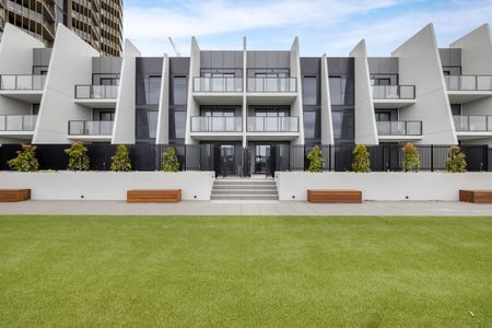 105B/21 Pentridge Boulevard, Coburg VIC 3058 - Photo 2