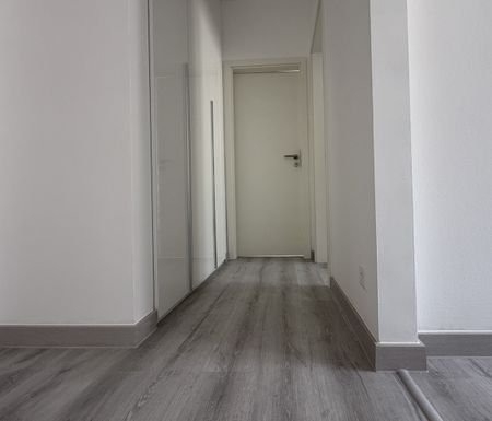 FINO A 3 MESI GRATUITI - 2.5 locali ristrutturato a Balerna - Foto 2