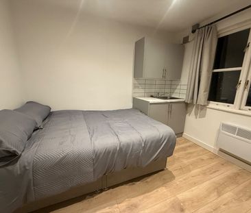 Room in a Shared House, Upper North Street, BN1 - Photo 4