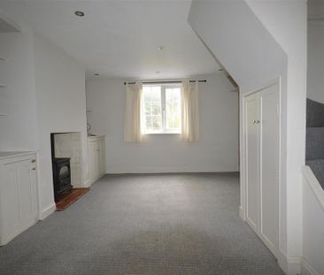 2 bedroom cottage to rent - Photo 1