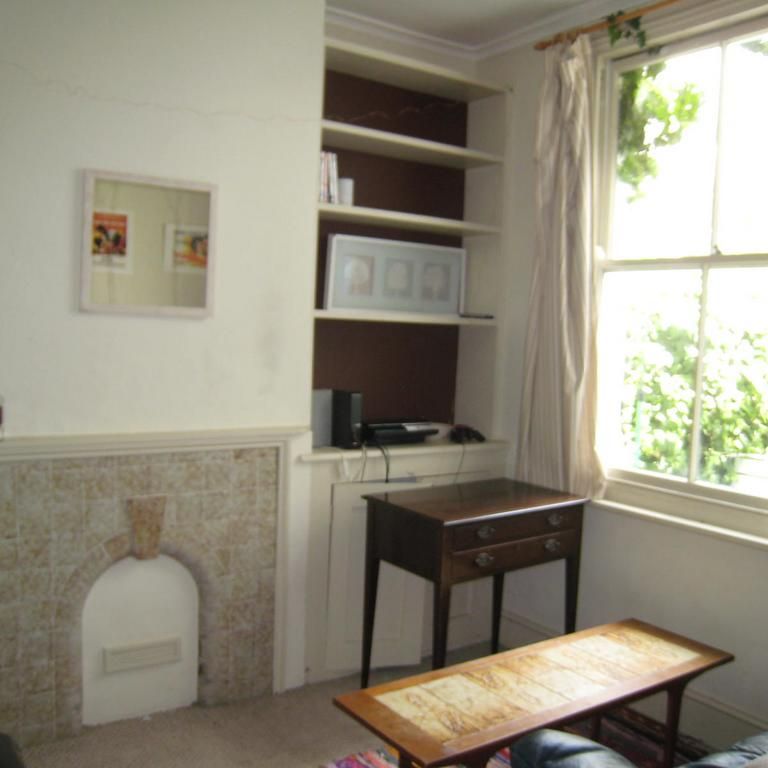 4 bedroom terraced house to rent - Photo 1