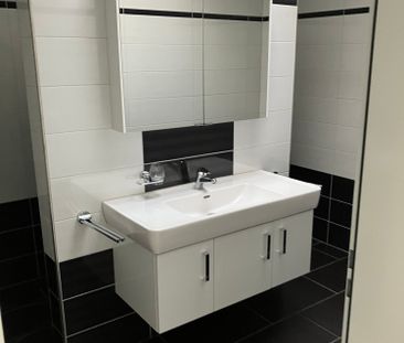Grosszügige 7.5-Zimmer-Dachwohnung mit Panoramablick in Auw - Foto 5