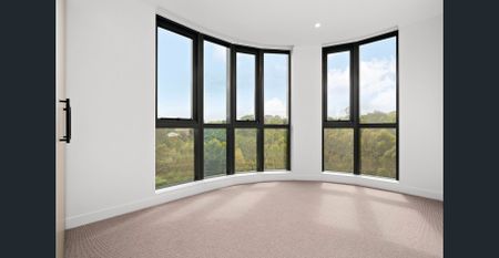 6 MONTH LEASE TERM FOR THIS STUNNING 3 BEDROOM, 2 BATHROOM GLEN IRIS BEAUTY - Photo 3