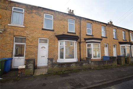 2 bed terraced house to rent in Caledonia Street, Scarborough, YO12 - Photo 4