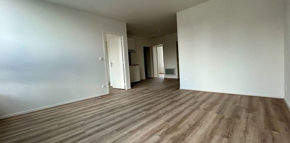 A louer appartement F3 refait à neuf au coeur du centre ville d'Elbeuf - Photo 2