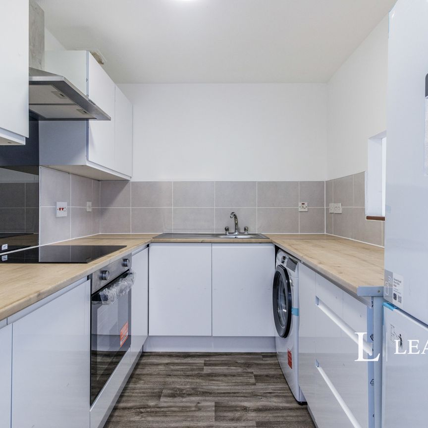 2 bedroom apartment to rent Eleonora Terrace, Lind Road, Sutton, SM1 - Photo 1