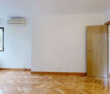 Piso de alquiler en Calle de José María Cavero, San Pascual - Photo 5