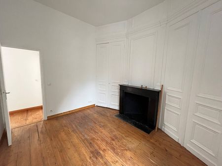 Location appartement 4 pièces 88.9 m² à Lille (59000) LILLE CENTRE CENTRE VILLE - Photo 2