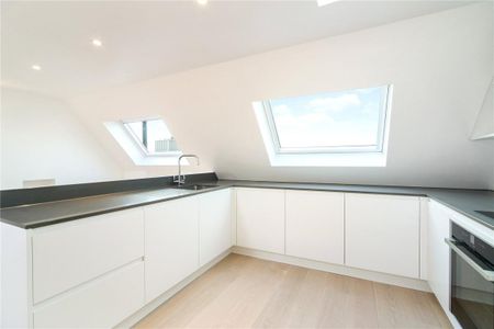 4 bedroom maisonette in Chelsea - Photo 4