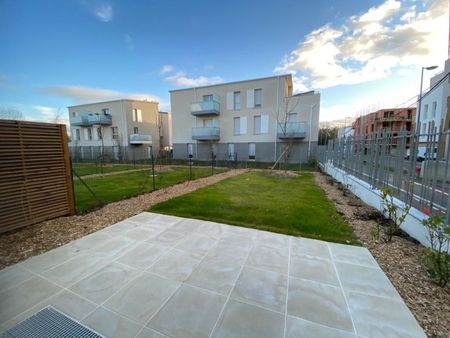 Location Maison 4 Pièces 80 m² - Photo 3