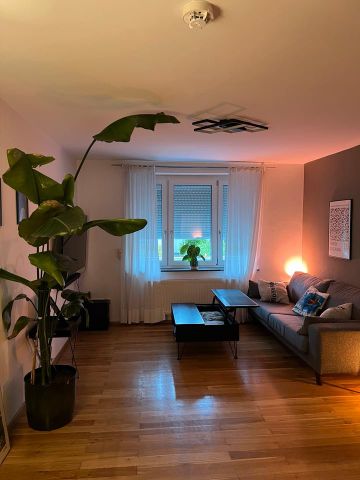 Möblierte 2 1/2 Zimmer Wohnung in Neuhausen - Photo 3