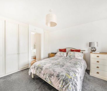 4 bedroom detached house to rent - Photo 6