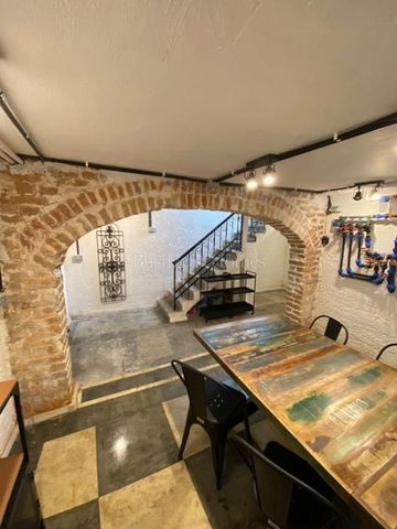 Very Nice Three-Bedroom House with Garden - IBSB - Photo 2
