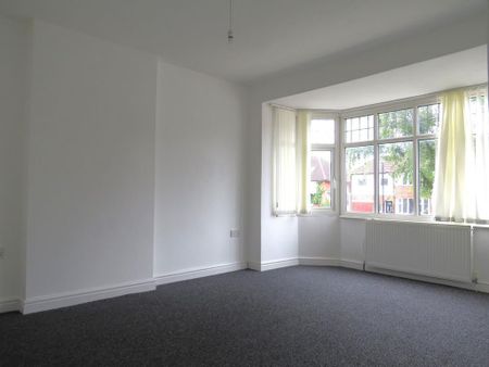 3 bedroom detached house to rent - Photo 2