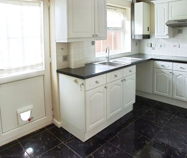 Harvard Close, Woodley, Reading, Berkshire, RG5 - Photo 4