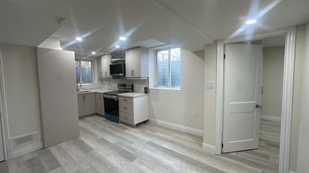 For Lease - 7751 Secretariat Court, Niagara Falls, Ontario - Photo 2