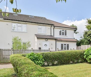 5 bed semi-detached house to rent in Robin Hood Drive, Bushey, WD23 - Photo 5