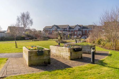 1 bedroom retirement property to rent - Photo 5