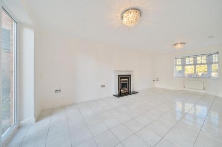 5 bedroom detached house to rent - Photo 3