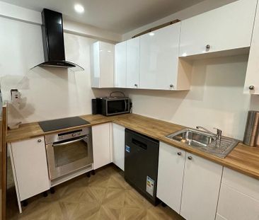 1 bedroom in a house share to rent - Photo 4